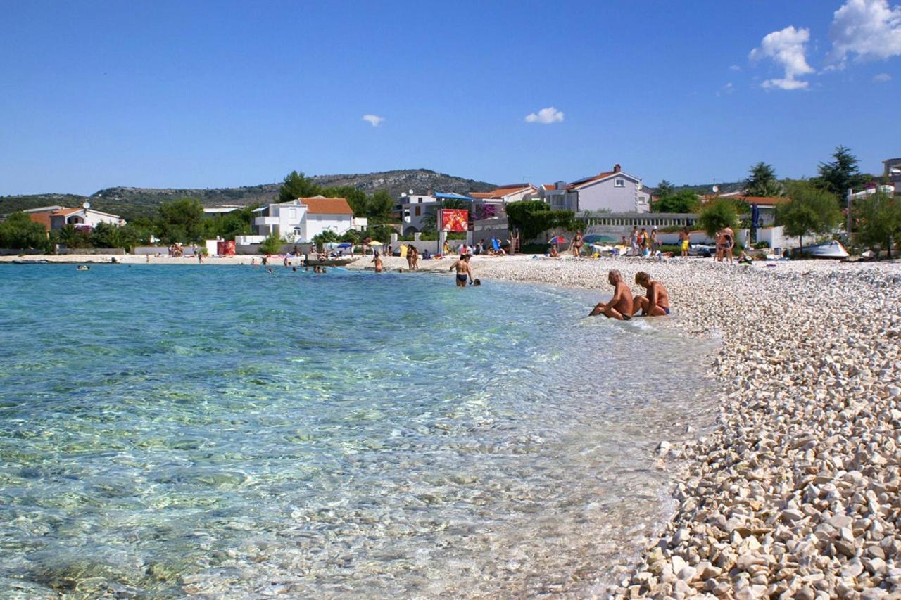 Family Friendly Apartments With A Swimming Pool Rogoznica - 7557 Kültér fotó